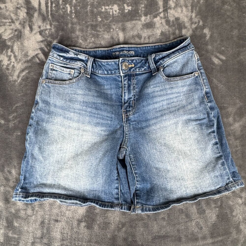 Maurices Women's Jean Denim Shorts SZ 8 Light Wash 6" Inseam